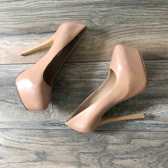 Steve Madden Shoes - Steve Madden Size 7.5 Nude Platform Stiletto